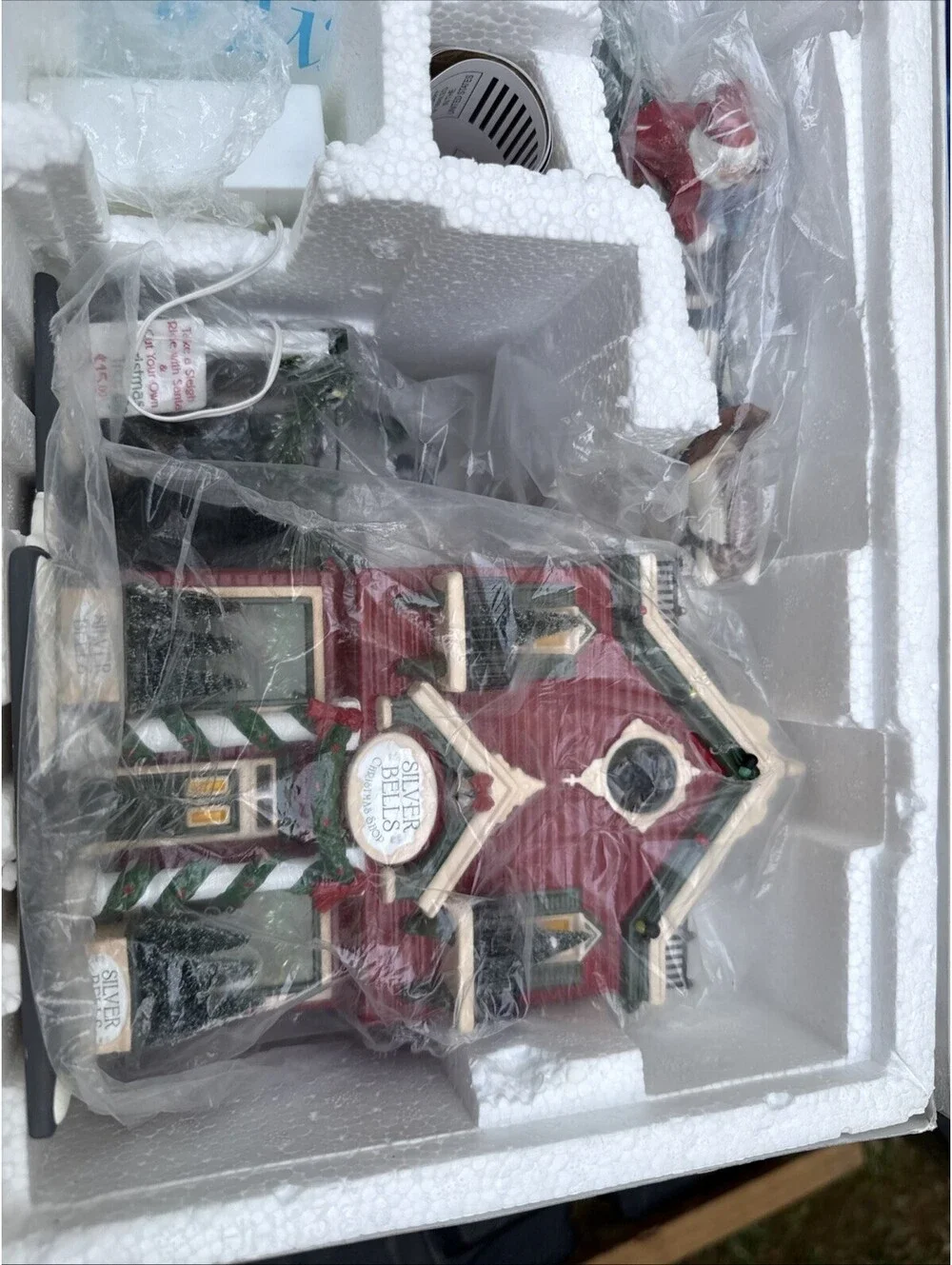 Dept 56 Silver Bells Christmas Shop Snow Village 55040 - Rare. Snow Never Opened